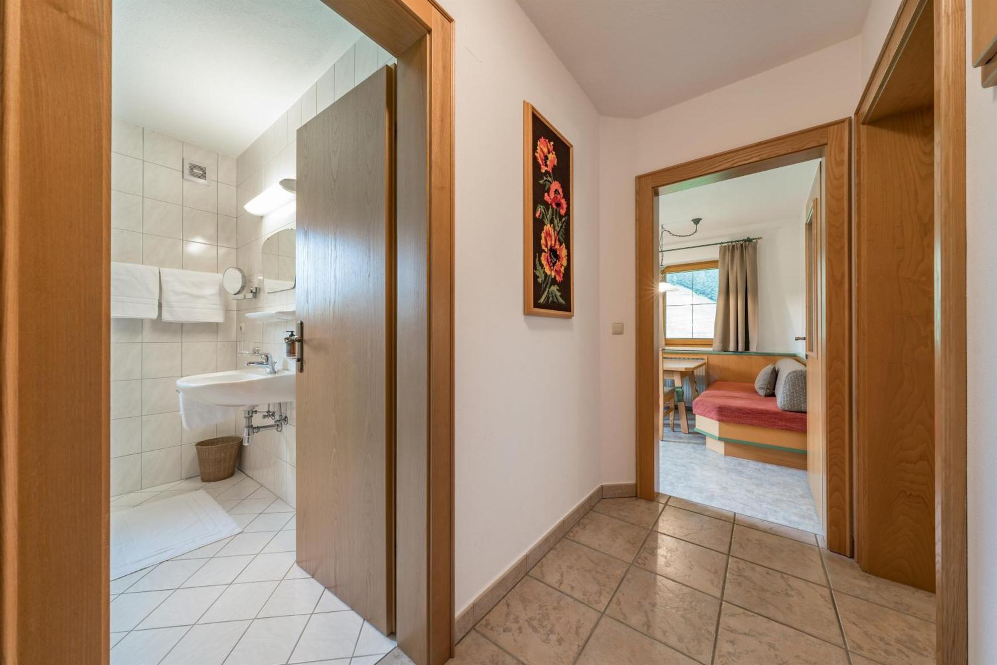 Appartements Penzinghof Mayrhofen Oda fotoğraf